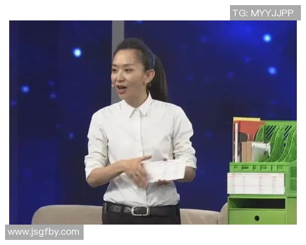 与王芳畅谈和平精英的成长历程与职业生涯的精彩瞬间实时新闻